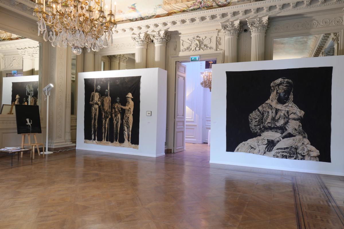 Vue d'exposition, Offscreen, œuvre de Roméo Mivekannin. Courtesy de l'artiste et Galerie Eric Dupont. Photo : Stéphane Laure