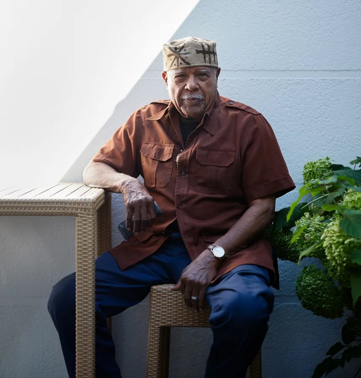 Melvin Edwards, 2023. Photo : Albrecht Fuchs. Courtesy Alexander Gray Associates
