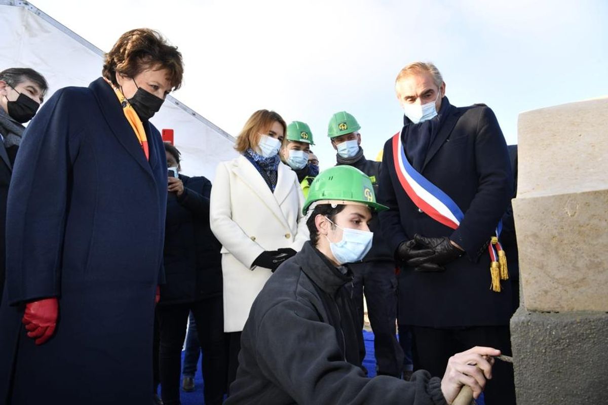 La ministre de la Culture Roselyne Bachelot-Narquin lors du lancement du chantier du grand bassin du grand parterre à Saint Germain-en-Laye (Yvelines). © MC Thibaut Chapotot