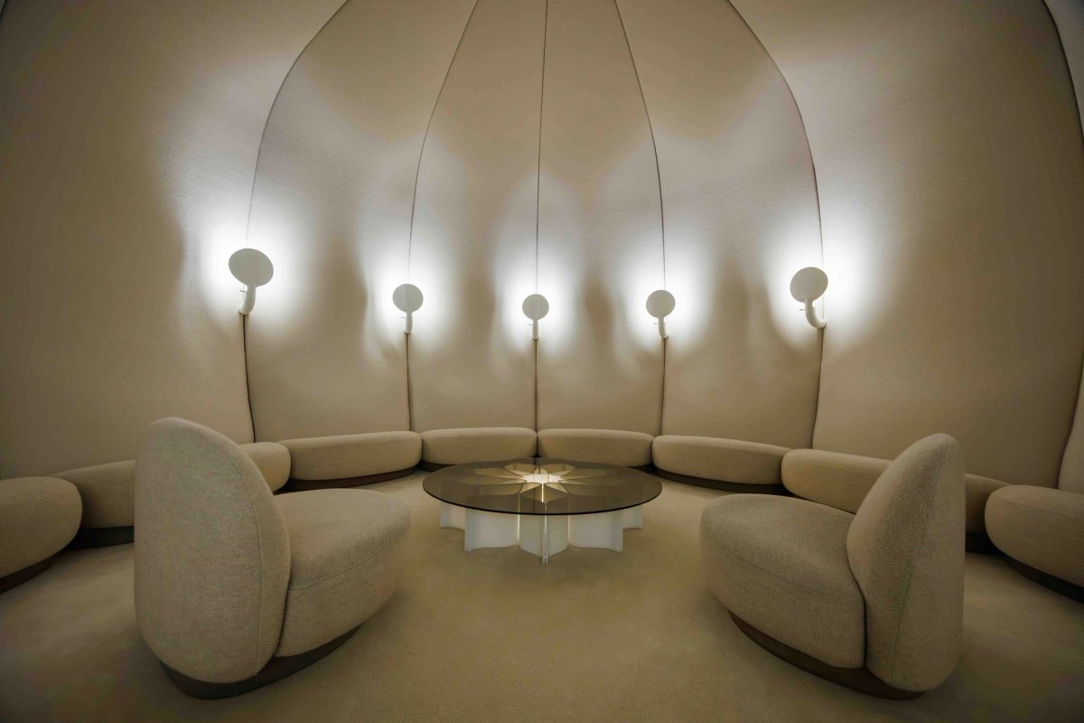 Vue de l’exposition « Le design selon Pierre Paulin » au musée Fabre à Montpellier. Photo Christophe Ruiz pour le musée Fabre