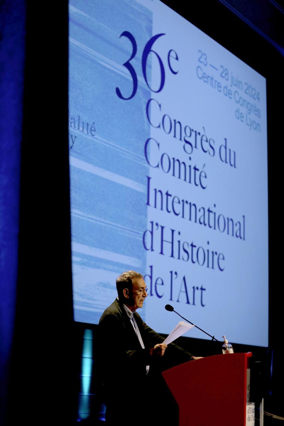 L'un des invités de prestige de cette édition, Orhan Pamuk, Prix Nobel de littérature 2006, lors de la cérémonie d'ouverture du 36e congrès du Comité international d'histoire de l'art. © Christian Dury