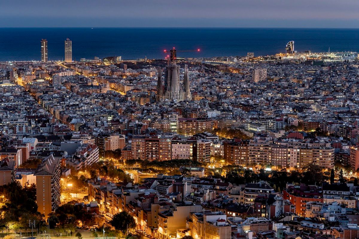 Vue nocturne de Barcelone. © Laura Guerrero