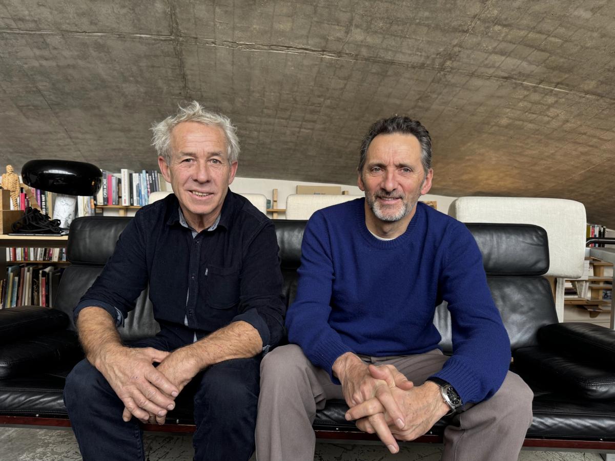 Roland Jourdain et Xavier Veilhan à l’Atelier Xavier Veilhan, 2024. © Atelier Xavier Veilhan