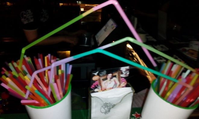 Thomas Liu Le Lann, Two Divided by Zero, 2022, impression jet d’encre sur papier coton. 

© Thomas Liu Le Lann. Courtesy de la galerie Xippas