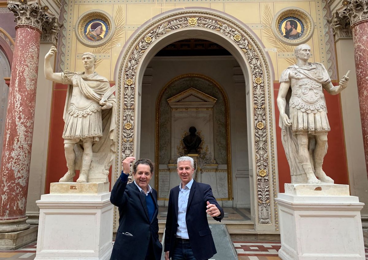 Jean de Loisy, directeur des Beaux-Arts de Paris, et Frédéric Brière, directeur du Fonds de dotation Bredin Prat pour l’art contemporain. © Beaux-Arts de Paris