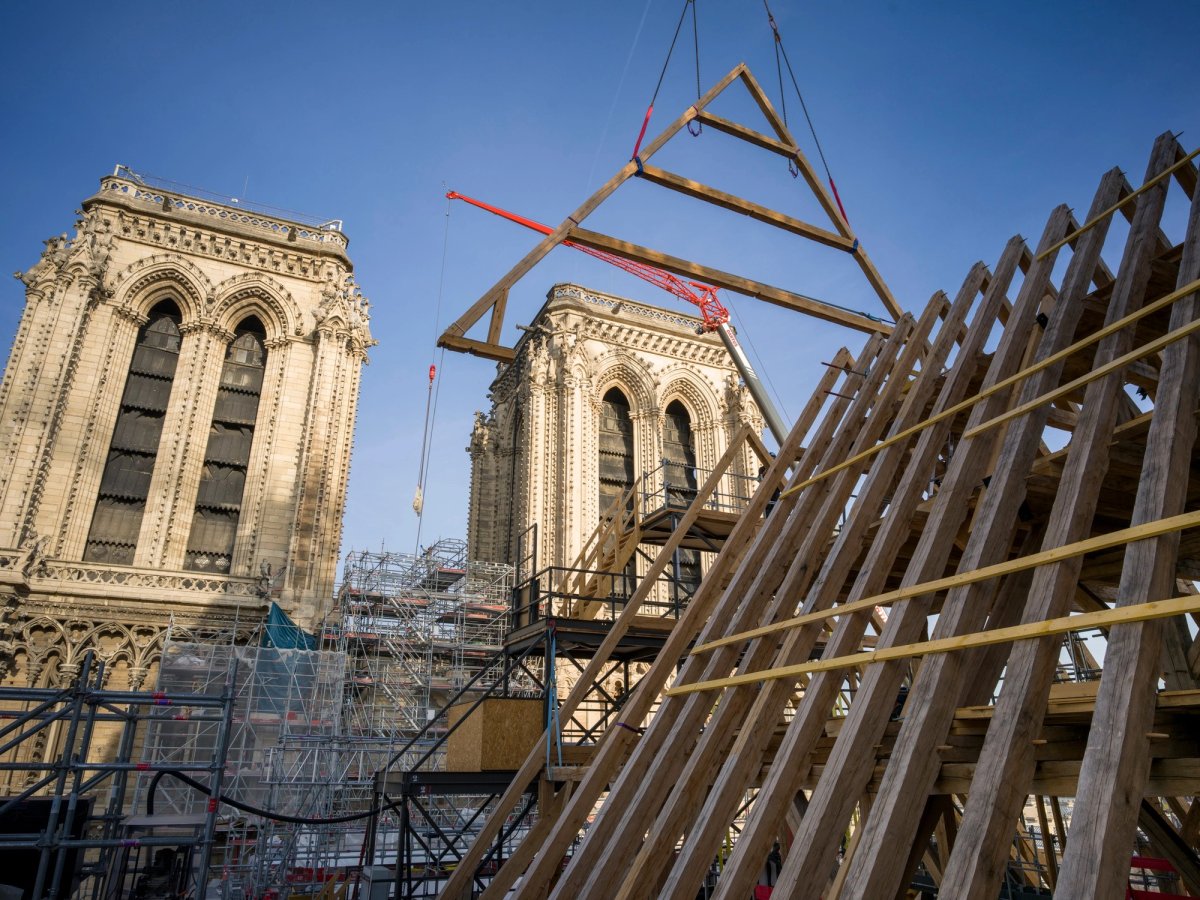 Vue du chantier de reconstruction de la cathédrale Notre-Dame de Paris. Photo : David Bordes. © Rebâtir Notre-Dame de Paris