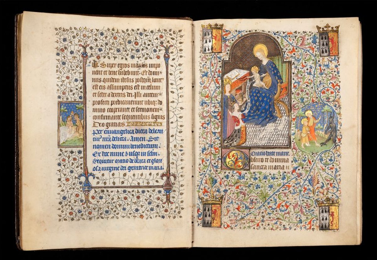 Le livre d’heures enluminé (vers 1431) a été repeint après la mort de la première épouse de François Ier, duc de Bretagne, afin que le roi puisse l’offrir à sa nouvelle épouse. © The Fitzwilliam Museum, Cambridge