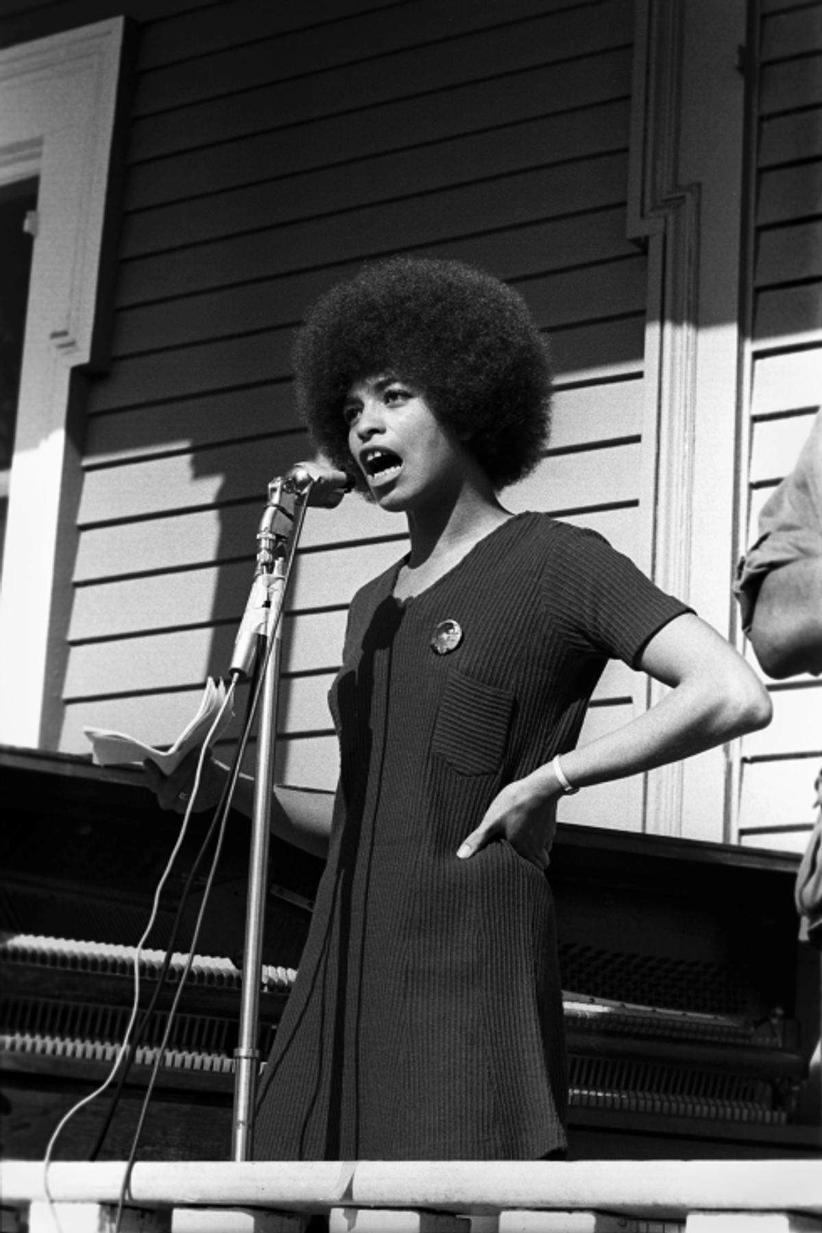 Stephen Shames, Angela Davis lors d’un rassemblement Free Huey au DeFremery Park, 12 novembre 1969, tirage argentique. © Stephen Shames