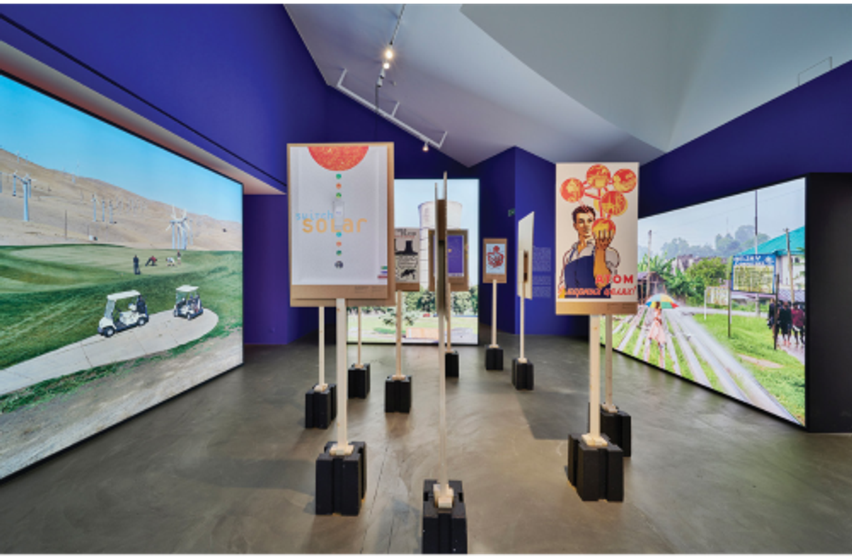 Vue de l’exposition « Transform ! Designing The Future of Energy », Vitra Design Museum, Weil am Rhein, Allemagne, 2024. Photo Bernhard Strauss