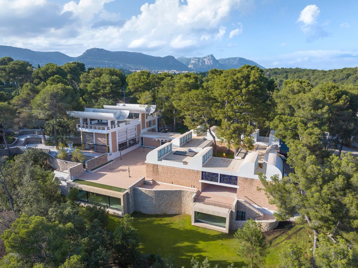 Vue aérienne de la Fondation Maeght. Photo : Sergio Grazia