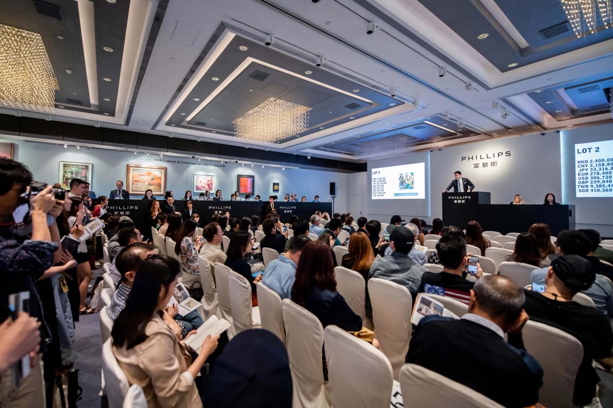 Une vente aux enchères de Phillips à Hongkong. Courtesy Phillips