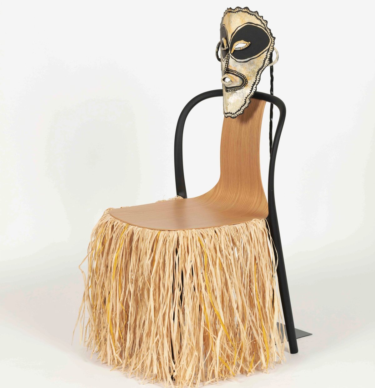 Élisabeth Garouste, Silla Camara, fer peint et raphia, 111 x 26 x 30 cm. © HMiserey