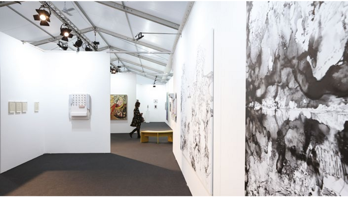 Vue de la foire Luxembourg Art Week en 2021. © Sophie Margue
