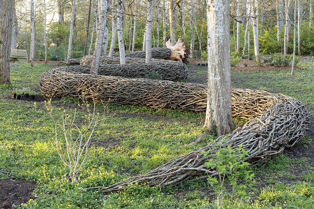 Chemin de vie, installation de Bob Verschueren au domaine de Chaumont-sur- Loire, 2020. © Éric Sander