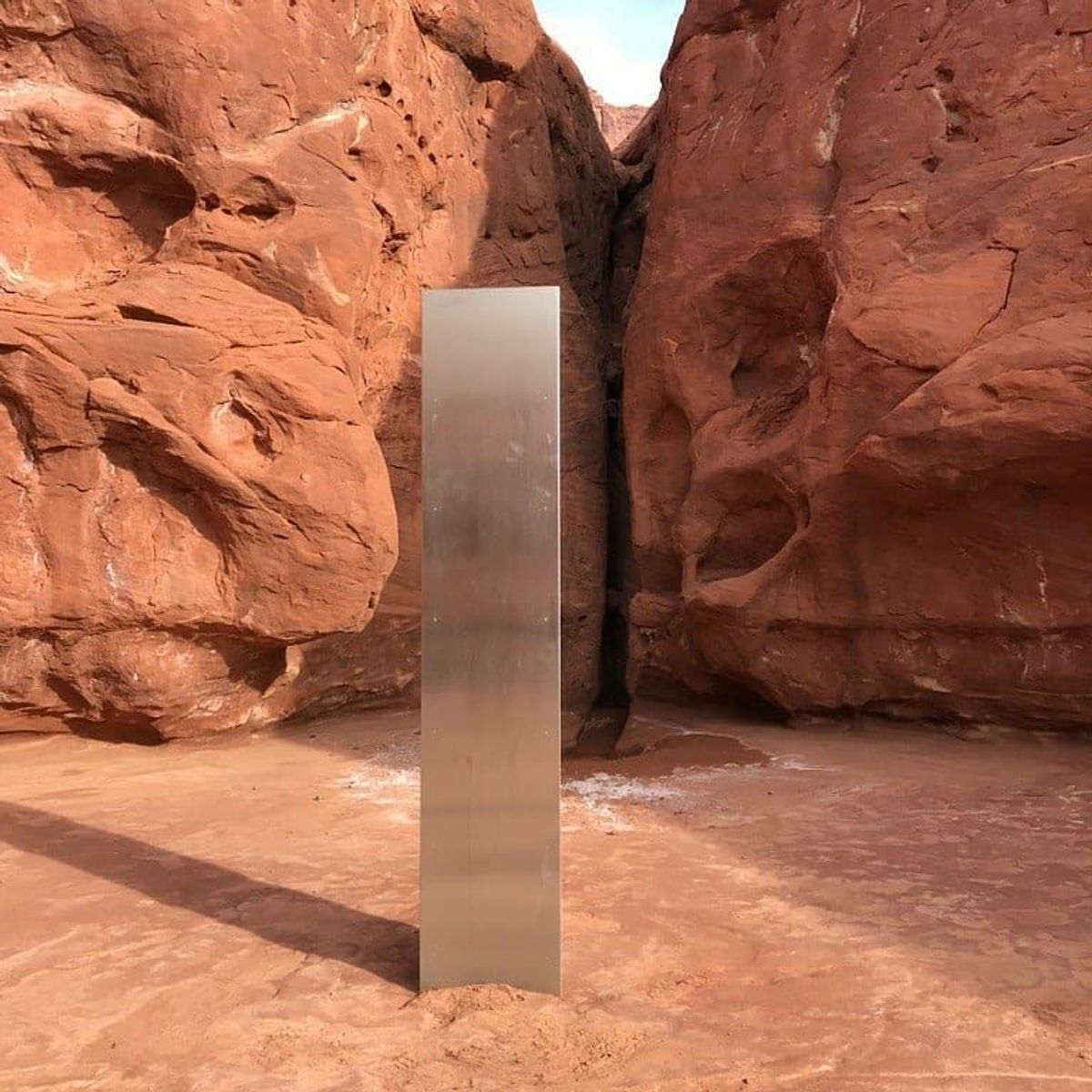 Monolithe découvert dans le désert de l’Utah, aux États-Unis. © Utah Department of Public Safety