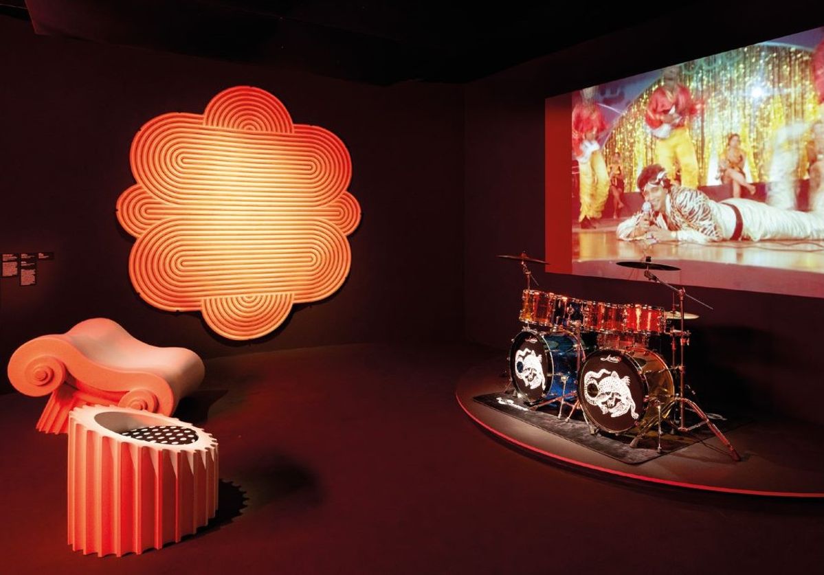 Vue de l’exposition « Disco. I’m Coming Out » à la Cité de la musique, Paris, 2025. Courtesy de la Philharmonie de Paris. Photo Joachim Bertranda

