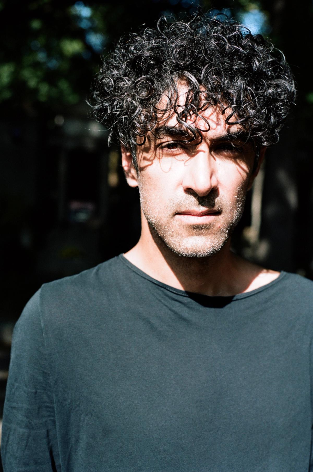 Portrait de Pooya Abbasian.

©Jonas Unger