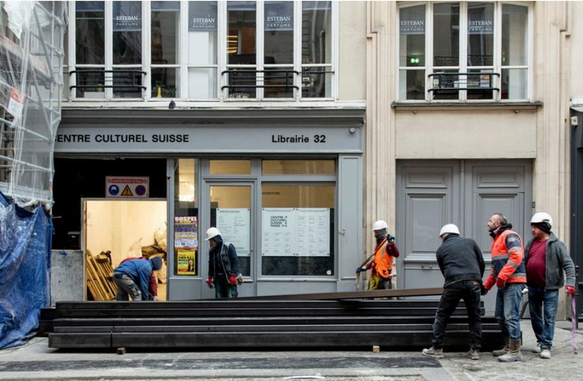 La façade sur rue du Centre culturel suisse dans le Marais, à Paris. © Florine Leoni