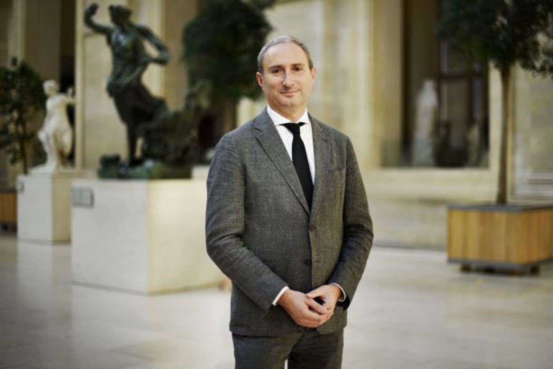 Francis Steinbock, administrateur général adjoint du musée du Louvre. © Musée du Louvre, 2021. Photo : Florence Brochoire