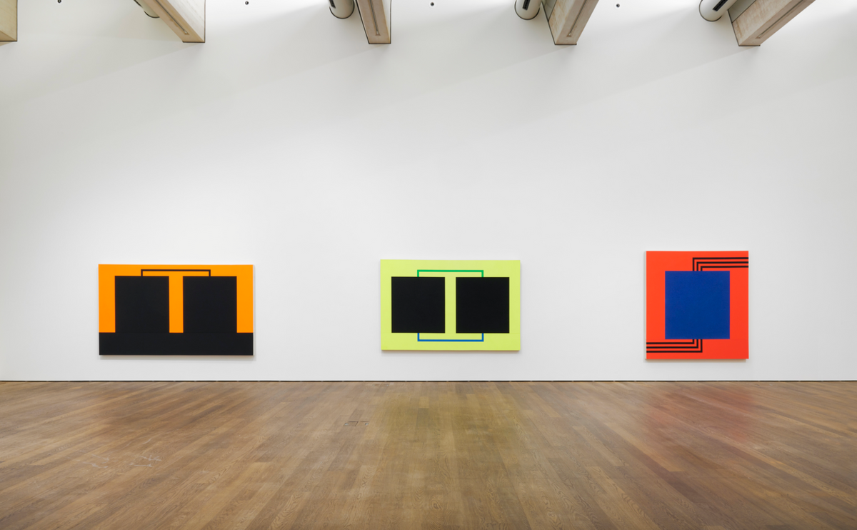 Vue d’exposition « Peter Halley. Conduits : Paintings from the 1980s », Mudam Luxembourg, 2023. © Mudam Luxembourg. Photo : Mareike Tocha