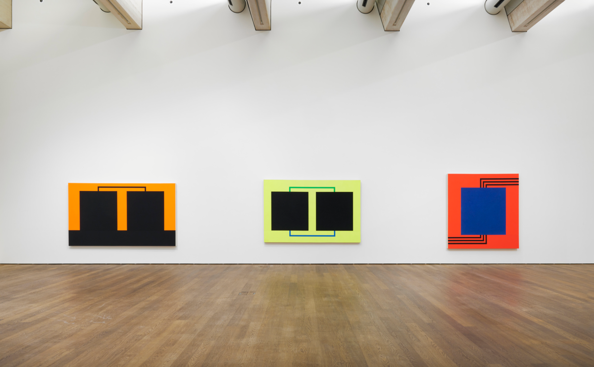 Vue d’exposition « Peter Halley. Conduits : Paintings from the 1980s », Mudam Luxembourg, 2023. © Mudam Luxembourg. Photo : Mareike Tocha