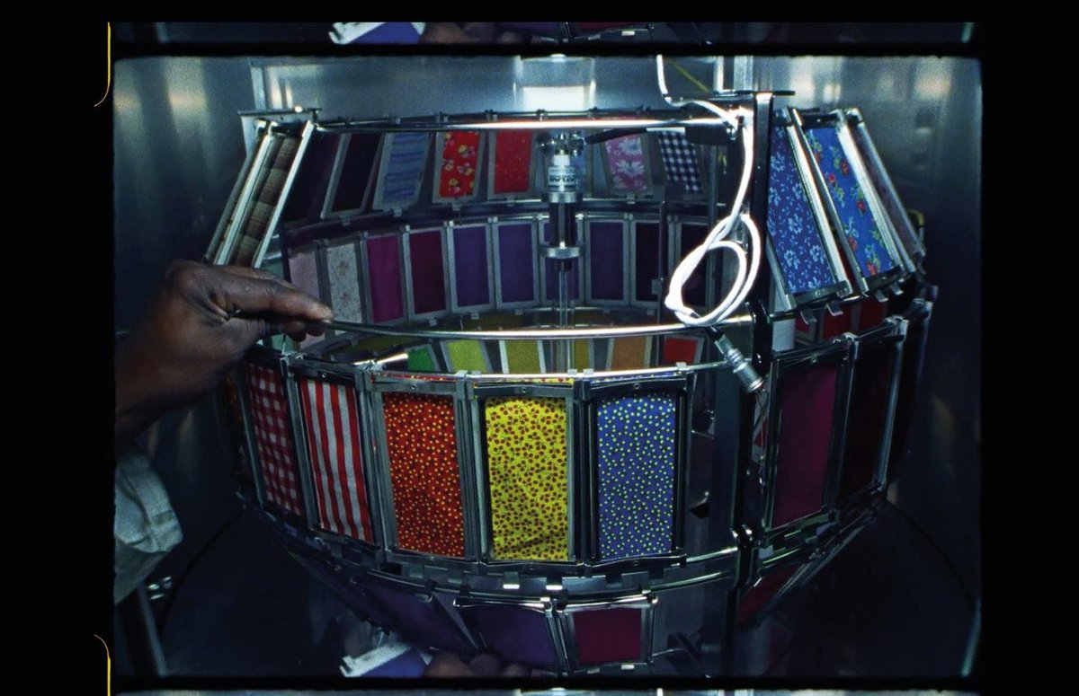 Yto Barrada, The Power of Two or Three Suns (La Puissance de deux ou trois soleils; capture d’écran), 2020, film 16 mm. Courtesy de l’artiste, de Pace Gallery et de la Sfeir-Semler Gallery, Beyrouth et Hambourg