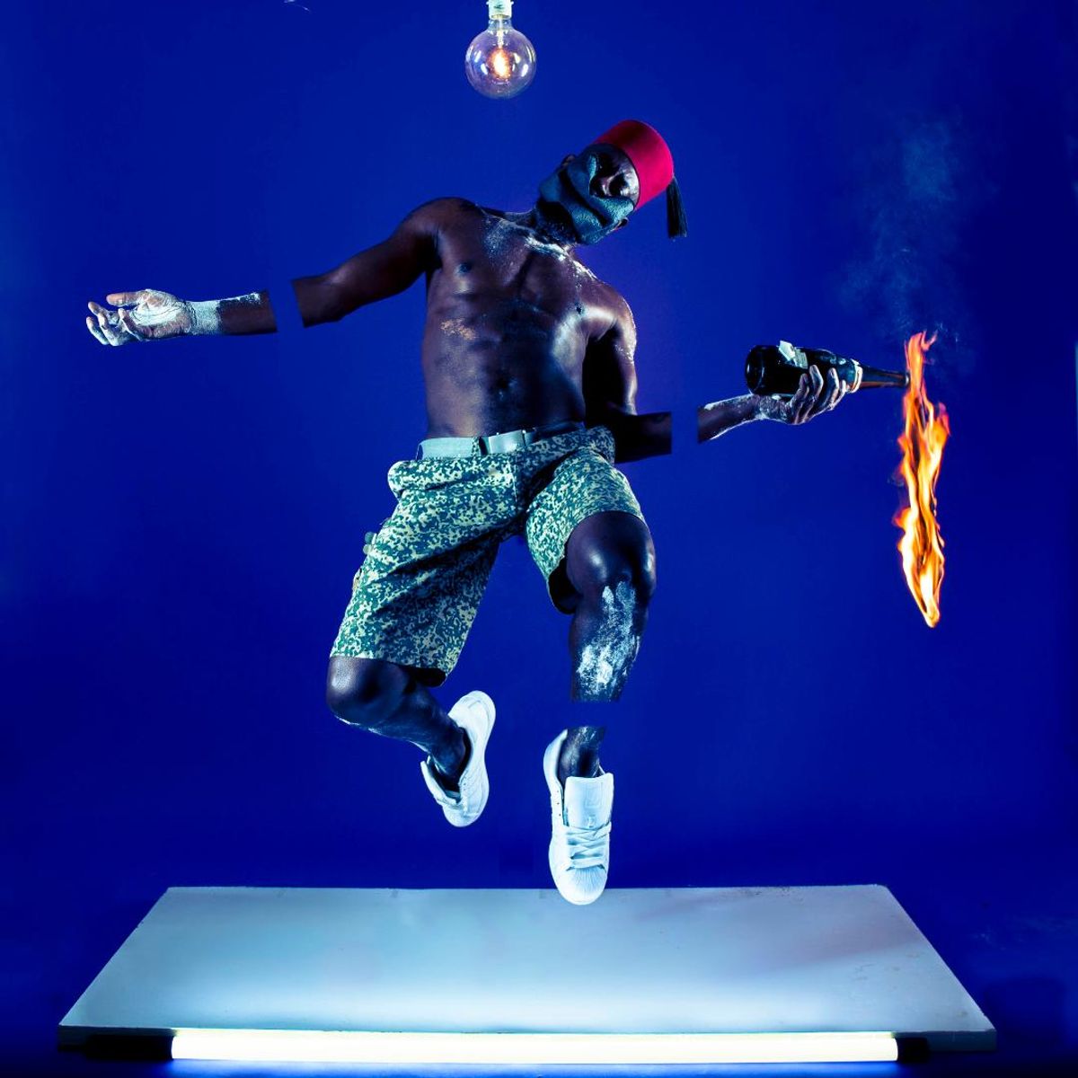 Benji Reid, Inconsolable, 2020, édition de 8 plus 2 épreuves d’artiste, 100 × 100 cm. Courtesy Benji Reid & October Gallery, London