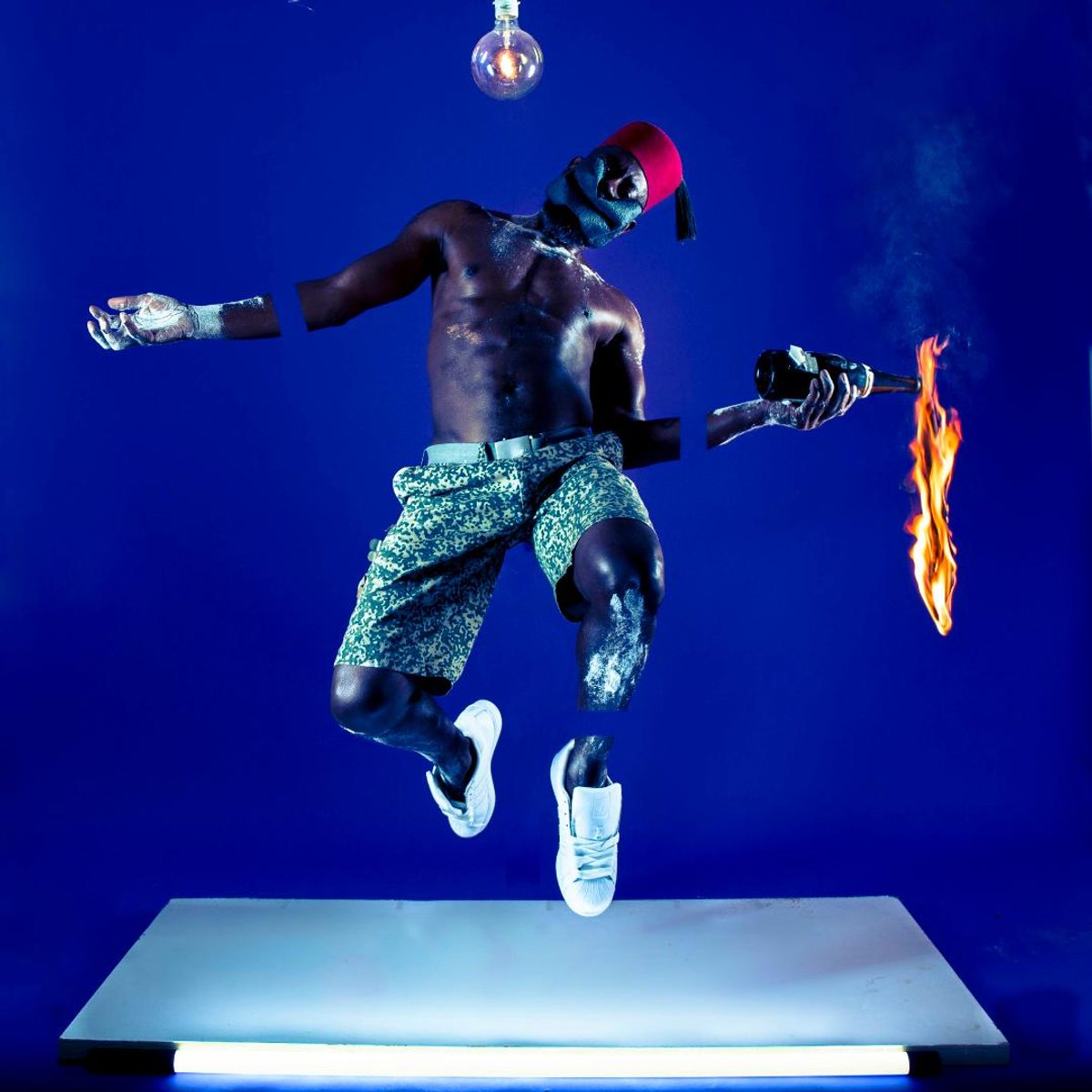 Benji Reid, Inconsolable, 2020, édition de 8 plus 2 épreuves d’artiste, 100 × 100 cm. Courtesy Benji Reid & October Gallery, London