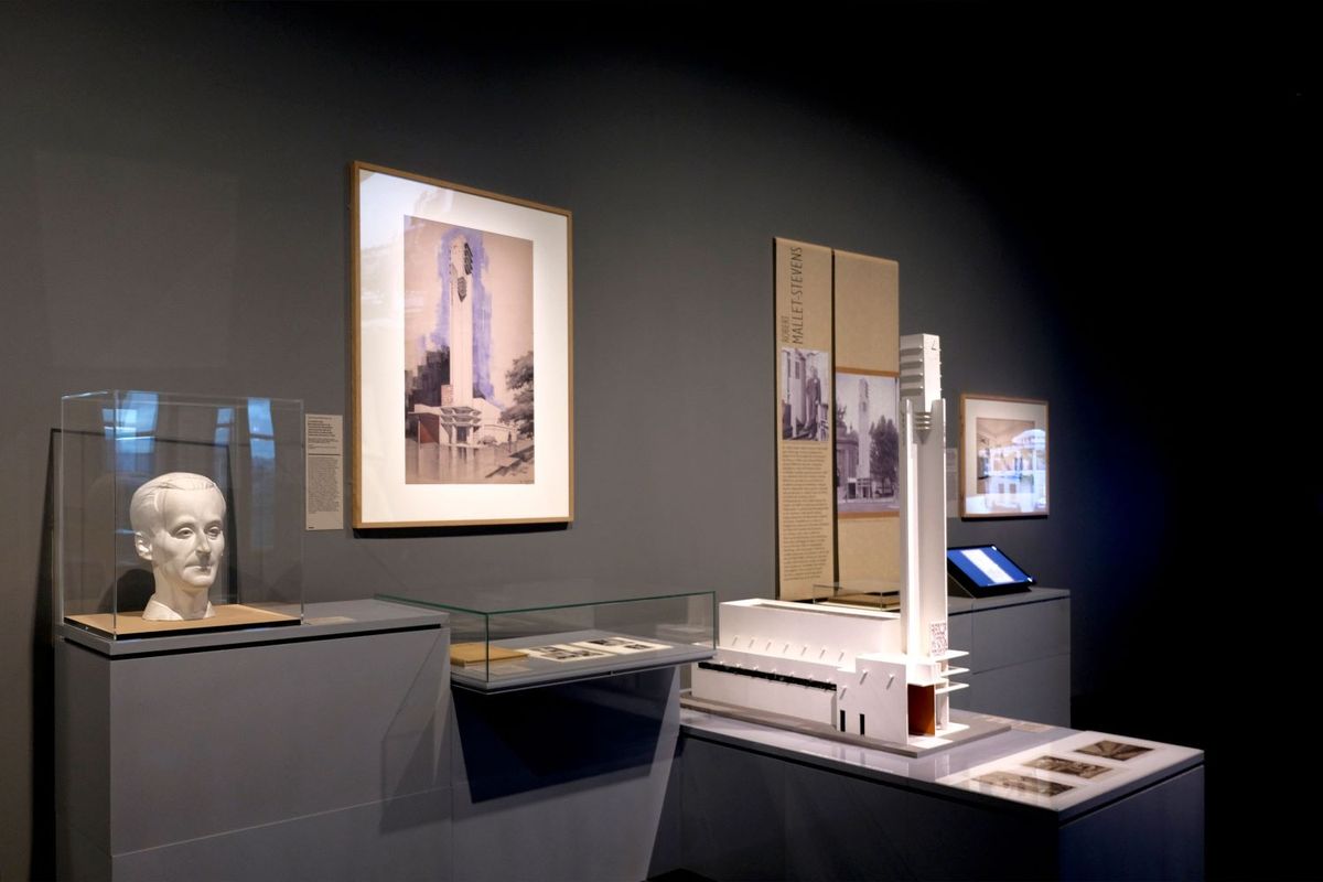 Vue de l’exposition « Paris 1925, l’Art déco et ses architectes », à la Cité de l’architecture et du patrimoine, à Paris. © Laura Bodénez, scénographe