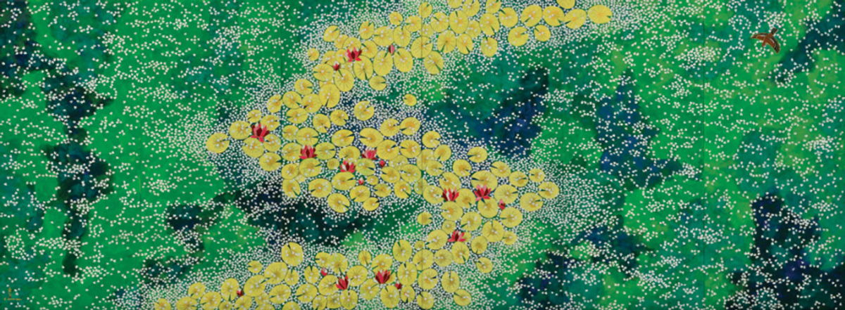 Hiramatsu Reiji, Concerto de nymphéas et de cerisiers, 2020, pigments, feuilles d’or et soie, musée des impressionnismes Giverny.

© Takemi Art Photos