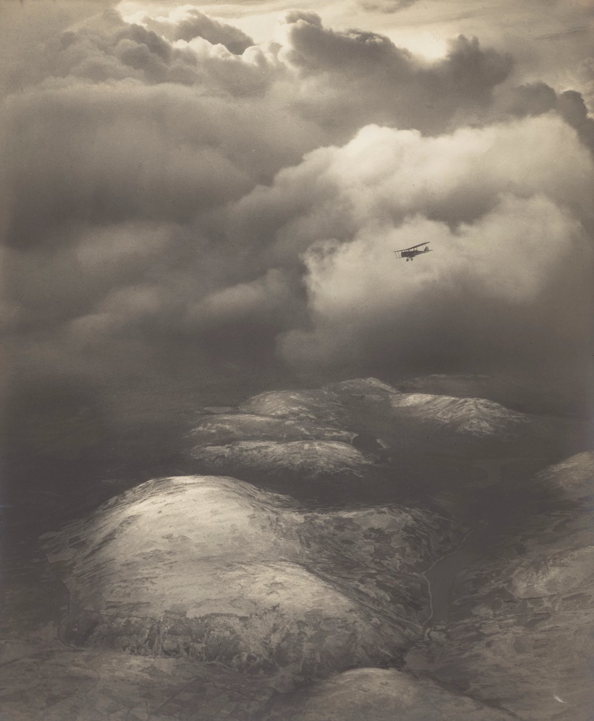 Alfred G. Buckham, Uplands. Snowstorm Passing, vers 1920, National Galleries of Scotland, Édimbourg. Courtesy de Richard et John Buckham