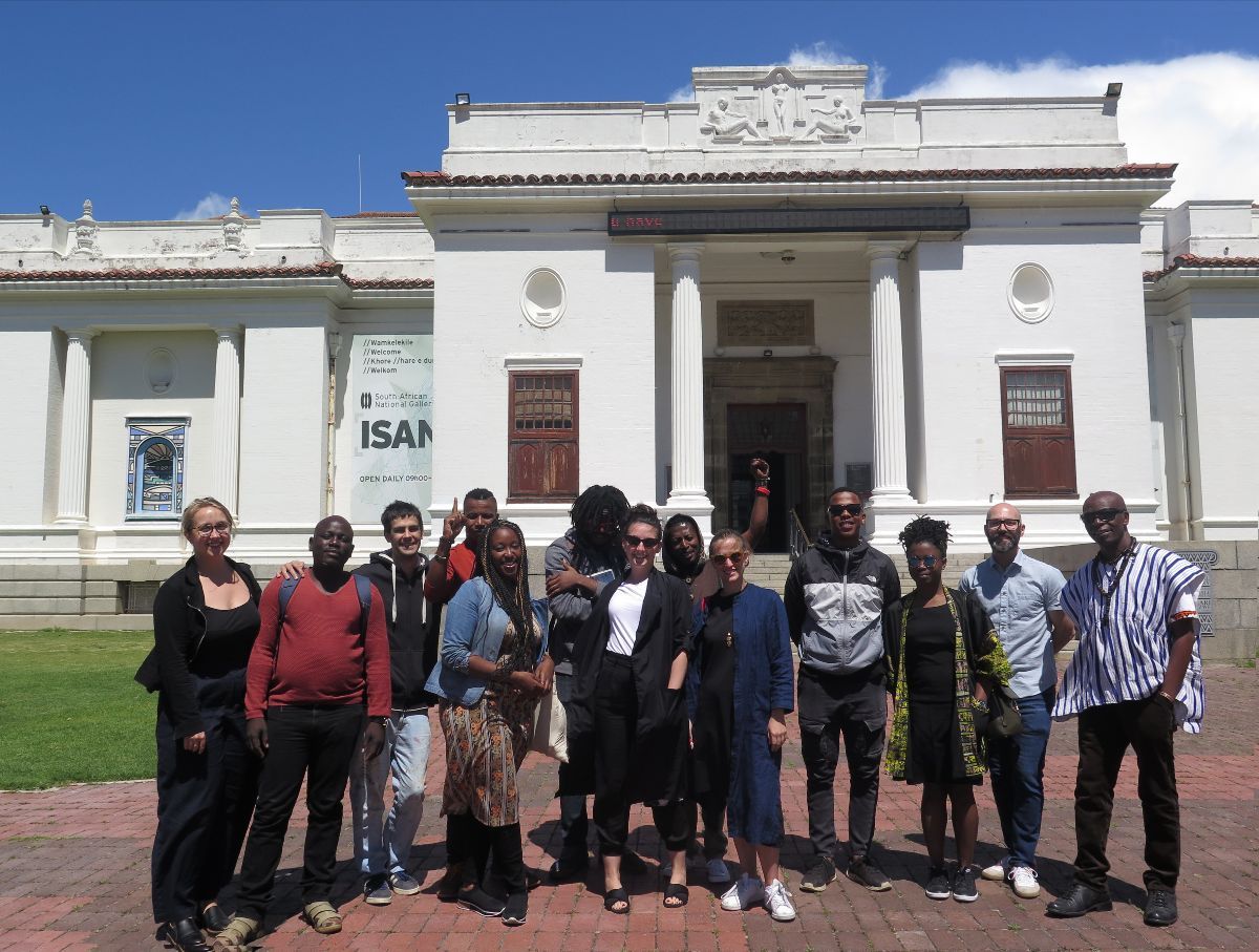 Les participants au programme « intensif de commissariat » (Curatorial Intensive) de l’ICI au Cap, en Afrique du Sud, en 2019. Courtesy ICI D.R.