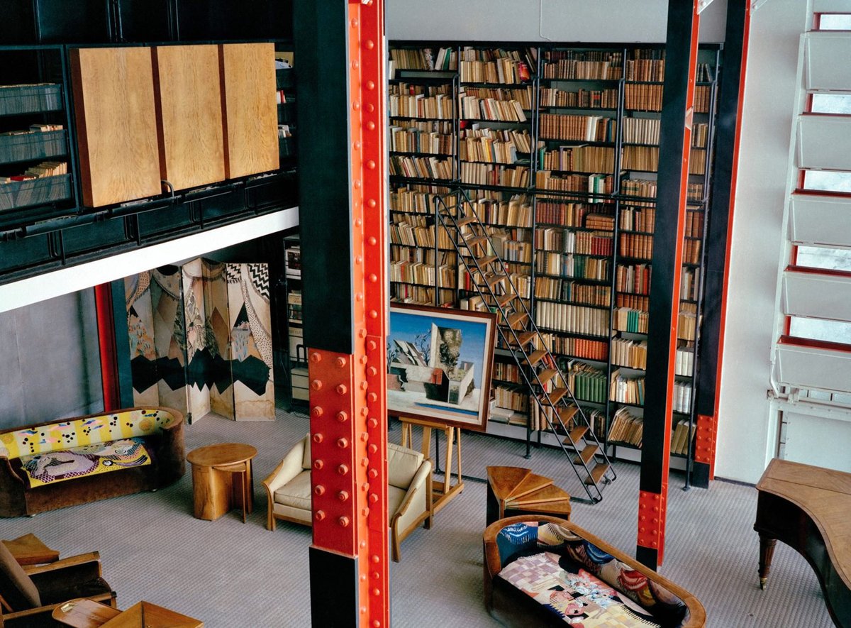 La Maison de verre et le mobilier de Pierre Chareau. © Christie’s.
