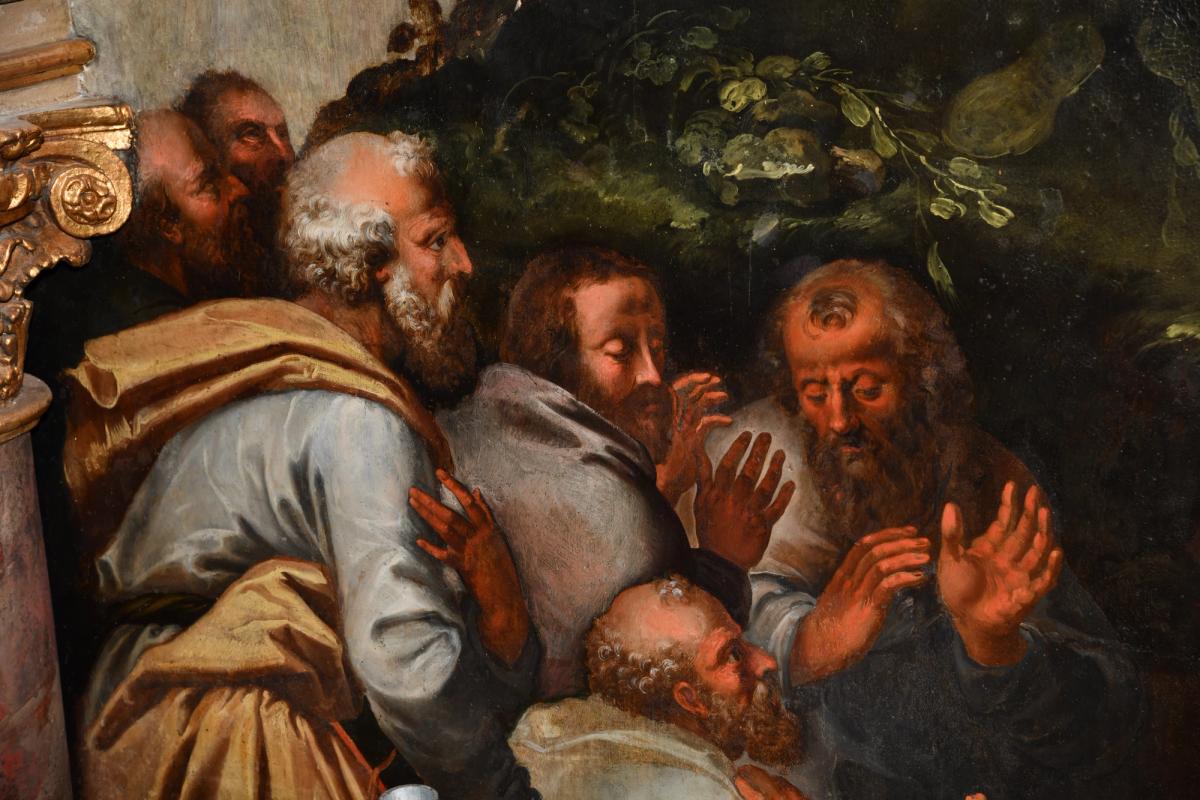 Église Saint-Eustache, Paris. Détail de la figure d'apôtres après restauration. Courtesy World Monuments Fund