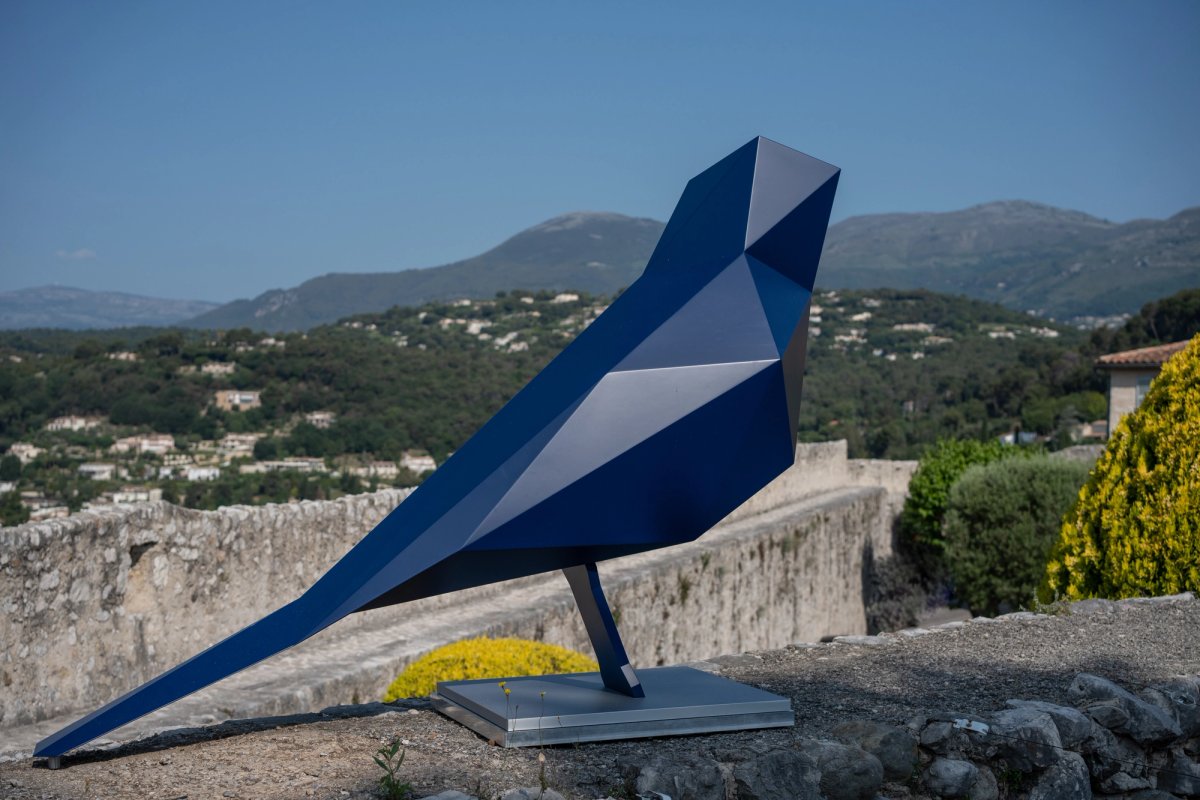 Xavier Veilhan, L’Oiseau n°3, 2021. Courtesy de l’artiste et Perrotin. ADAGP, Paris, 2021. Photo : Frédéric Pasquini
