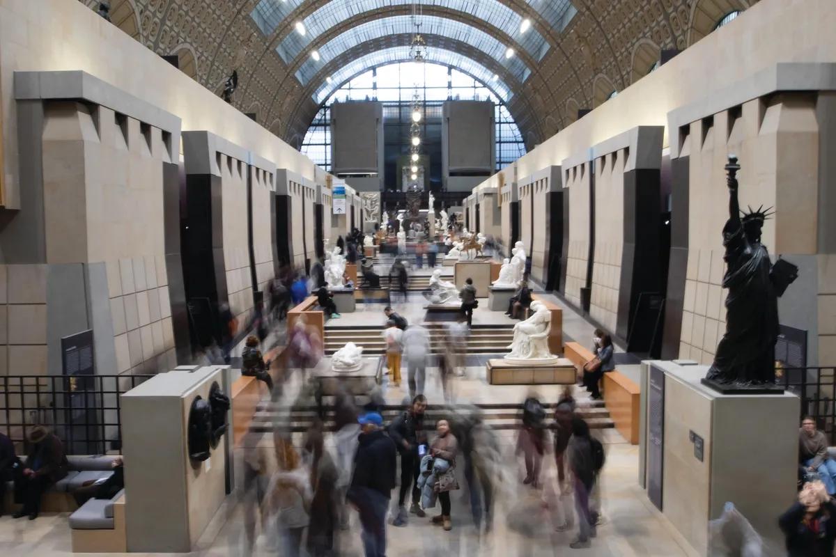 Le musée d'Orsay à Paris a connu un nombre record de visiteurs en 2023, soit 6 % de plus qu'en 2019. Photo : ZUMA Press, Inc. / Alamy Stock Photo