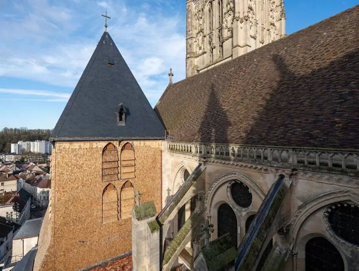 La Tour noire restaurée de la cathédrale Saint‑Étienne de Meaux. © DRAC Île-de-France - Nicolas Thouvenin