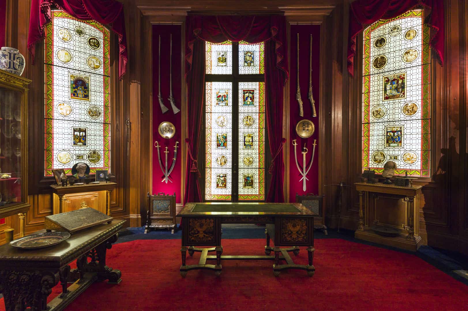 La cabinet de curiosités de l'hôtel Salomon de Rothschild, à Paris.  Fondation des artistes