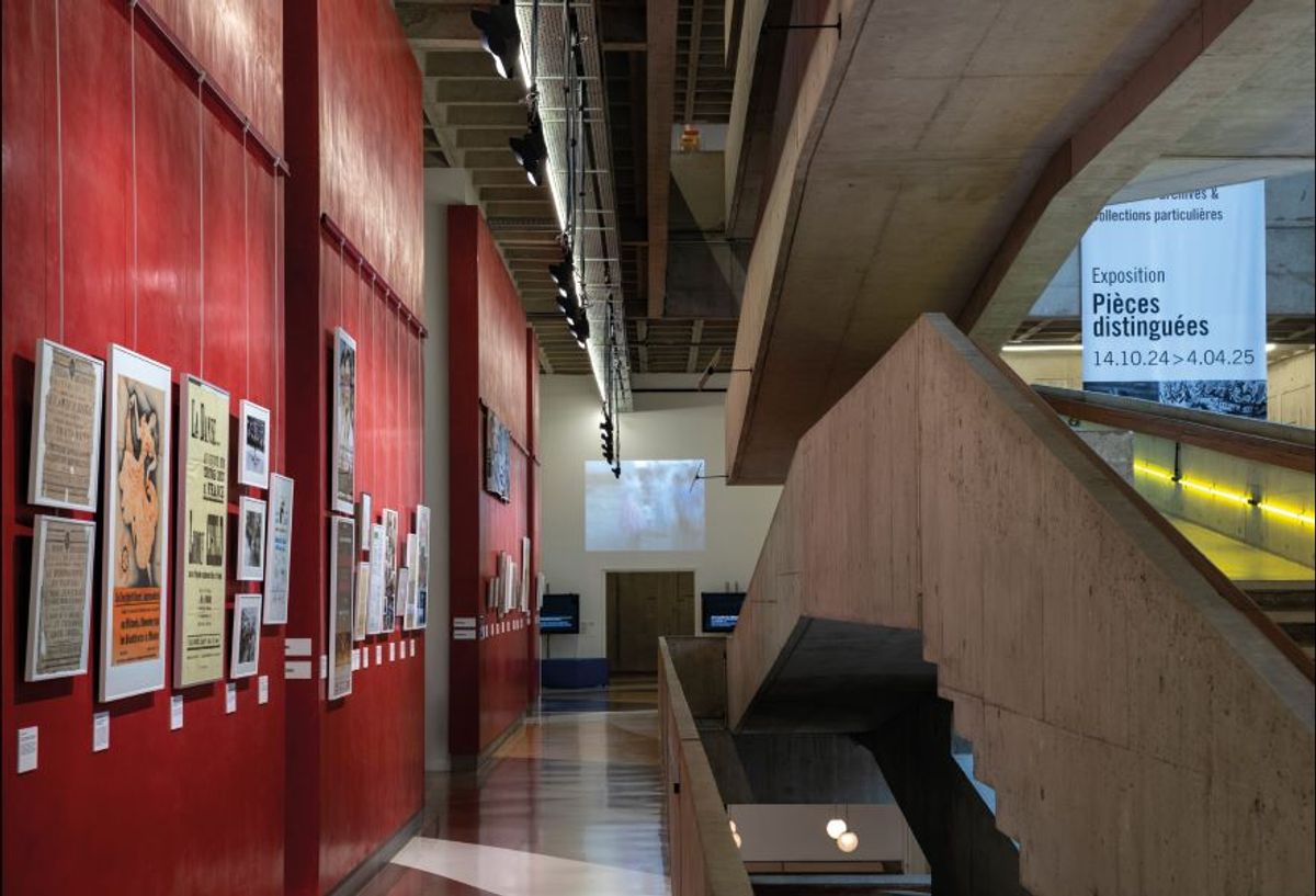 Vues de l’exposition « Pièces distinguées », Pantin, Centre national de la danse, 2024.
© Photo Marc Domage