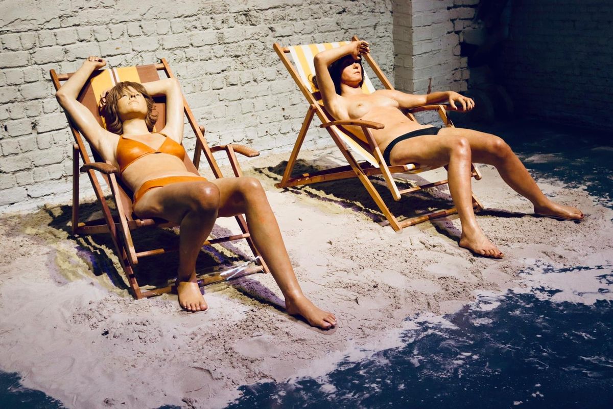 Jacques Verduyn, Pat & Veerle, 1974, polyester polychrome. © Jacques Verduyn. Courtesy galerie Antoine Laurentin, Paris/Bruxelles et Institute for Cultural Exchange, Tübingen