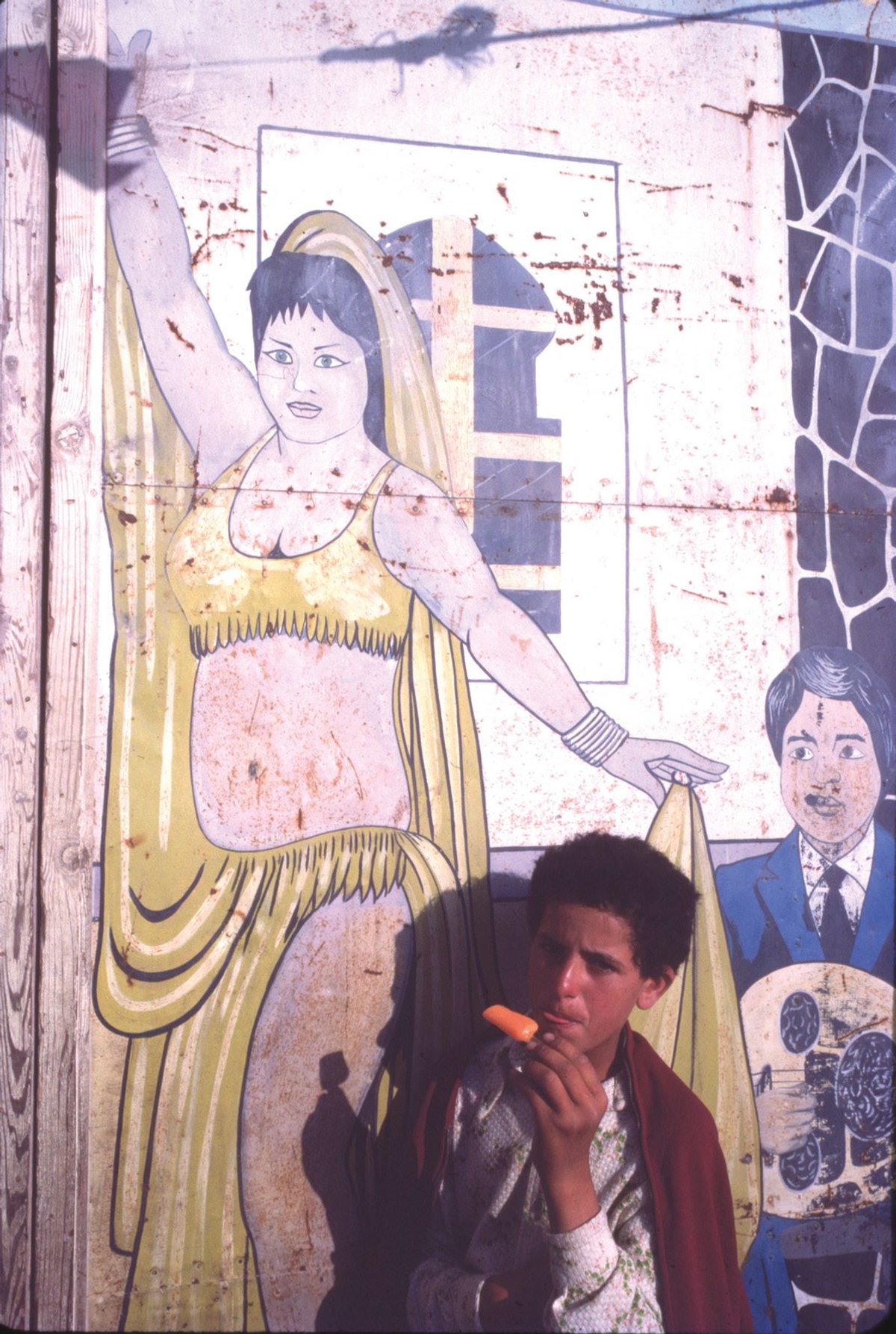 Daoud Aoulad Syad, Souirti Moulana #10, Moulay Bousselham, mai 1989, série La Fête foraine, Kodachrome. © Daoud Aoulad Syad