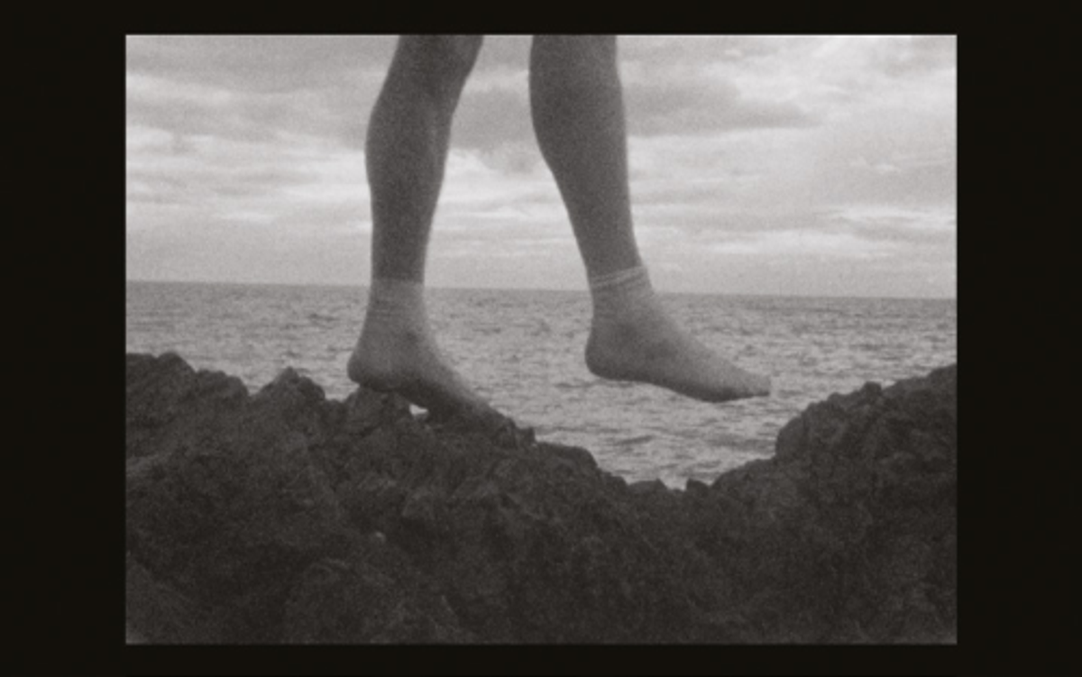 Katinka Bock, Silver, 2023, film Super-8 digitalisé, noir et blanc et son. Courtesy de Katinka Bock et des galeries Jocelyn Wolff, Meyer Riegger, Galerie Greta Meert et Gallery 303