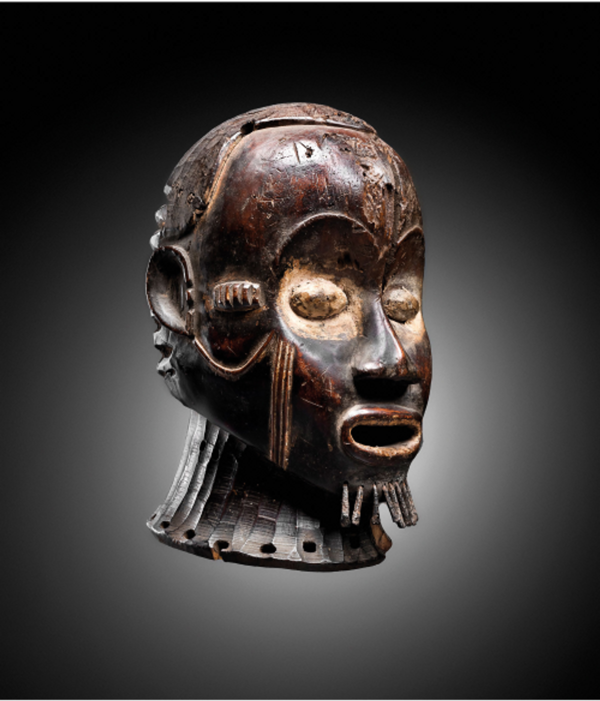 Cimier, peuple Boki. © Galerie Bernard Dulon. Photo Vincent Girier Dufournier