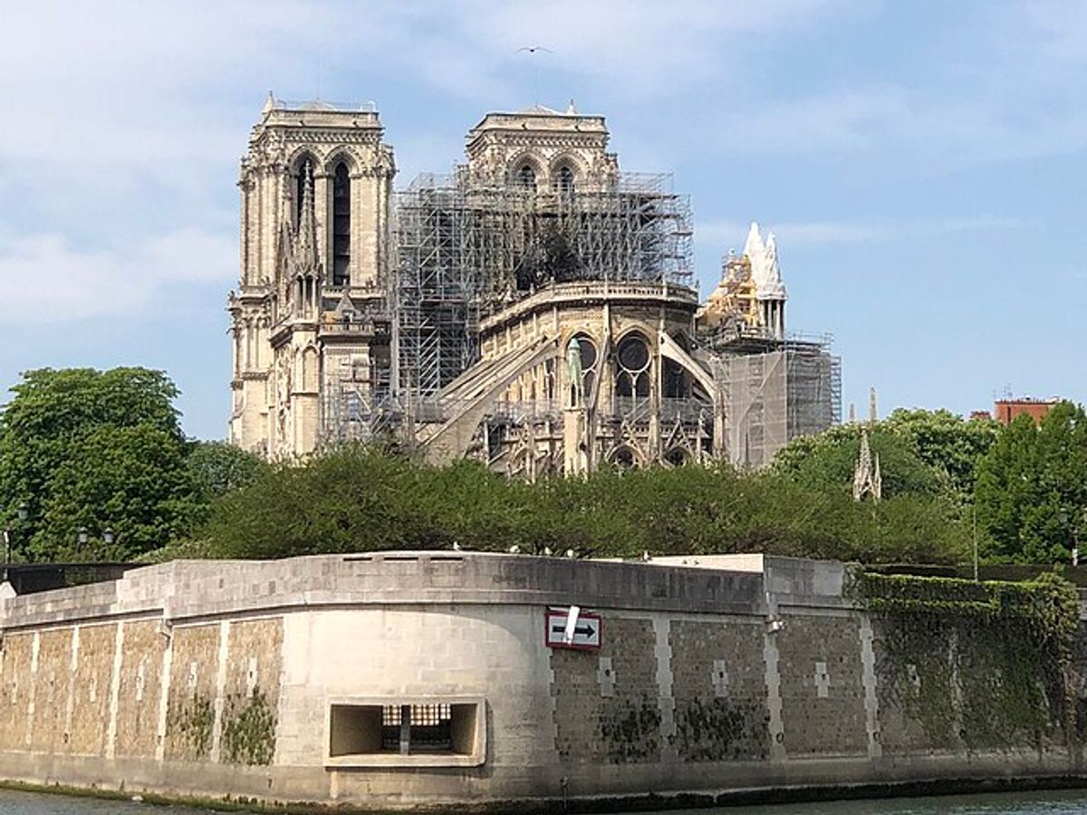 Notre-Dame de Paris en travaux.
© Wikimedia Commons