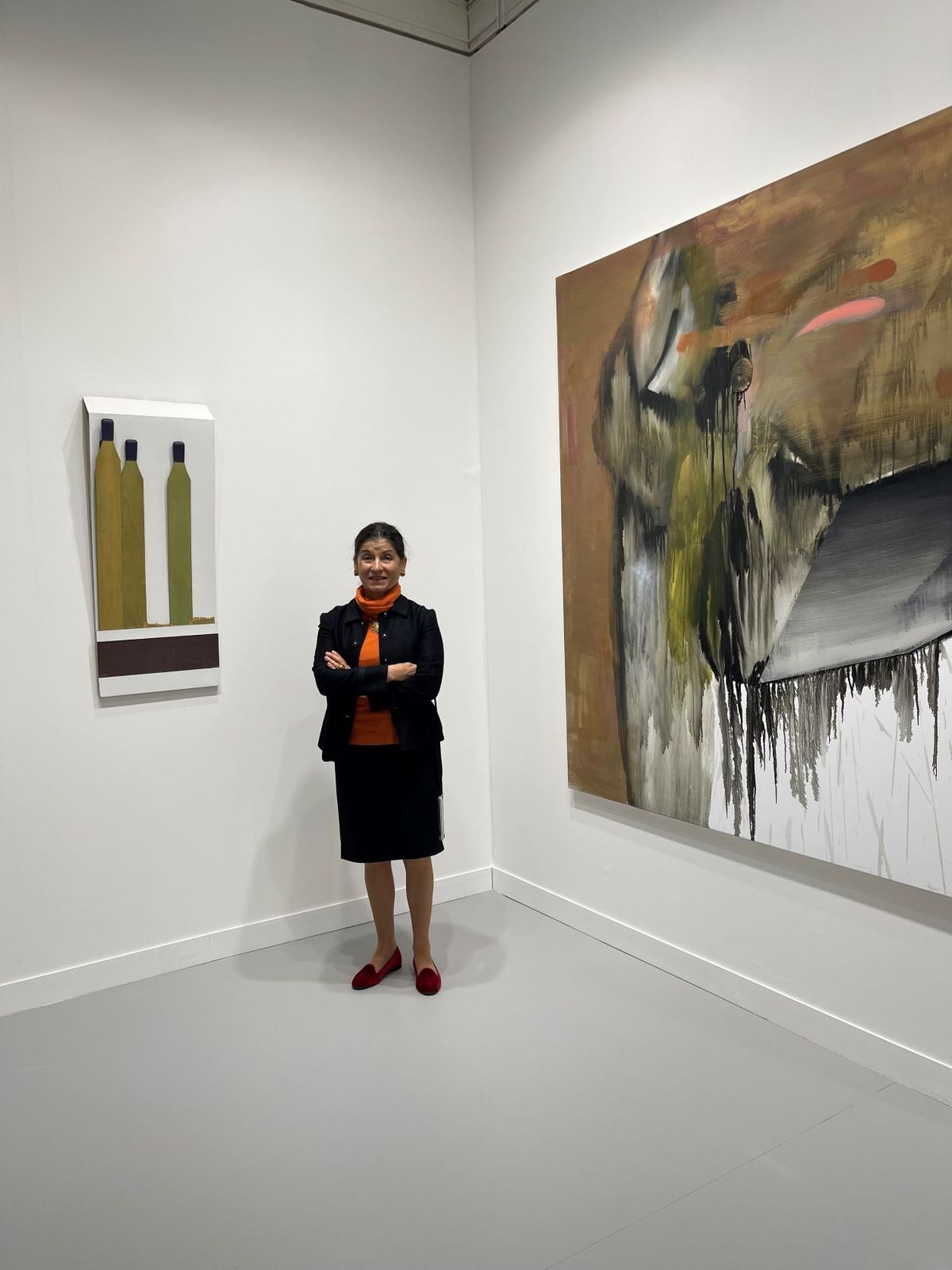 Samia Saouma sur le stand de la Galerie Max Hetzler à la FIAC. Courtesy Galerie Max Hetzler