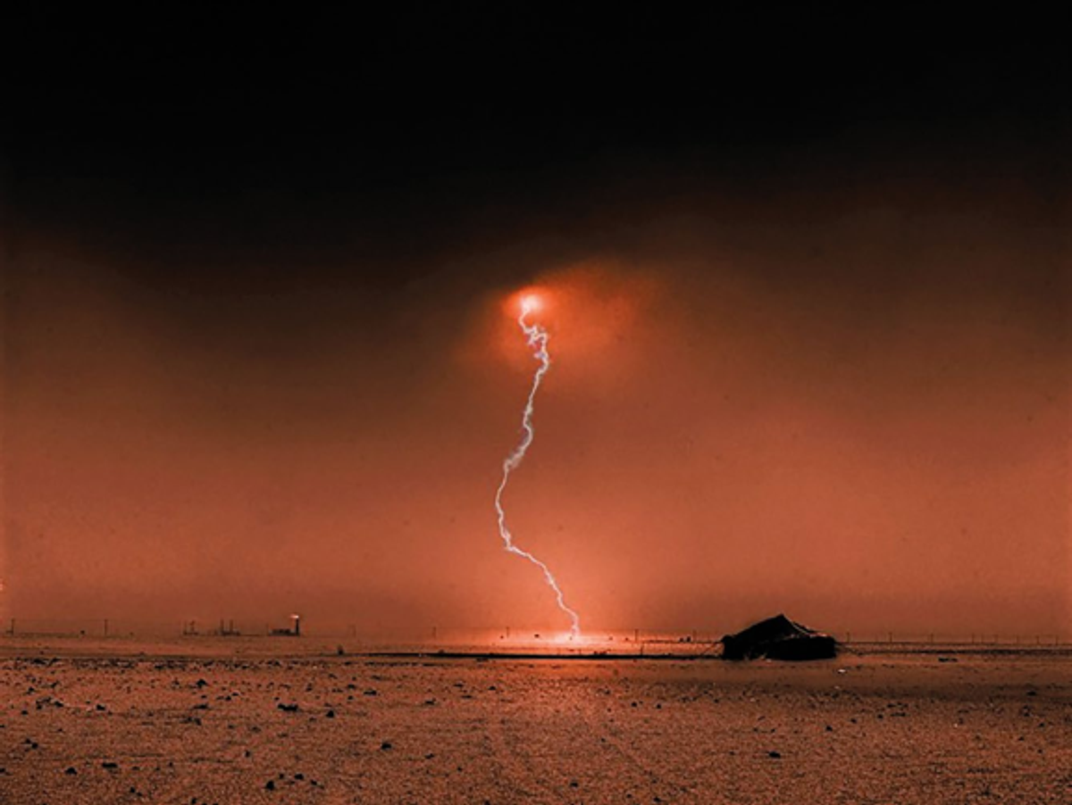 Ahmed Mater, Lightning Land, 2017, photographie, tirage LightJet. Courtesy de l’artiste et Galleria Continua.