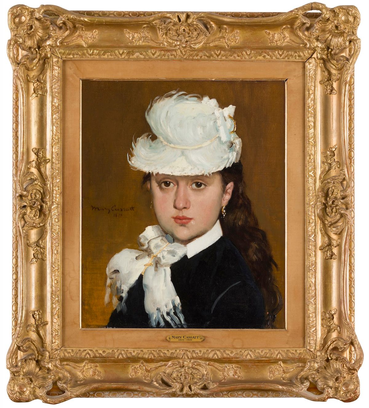 Mary Cassatt, Portrait de jeune femme au chapeau blanc, 1879, huile sur toile, 46 x 38 cm.
© Ader