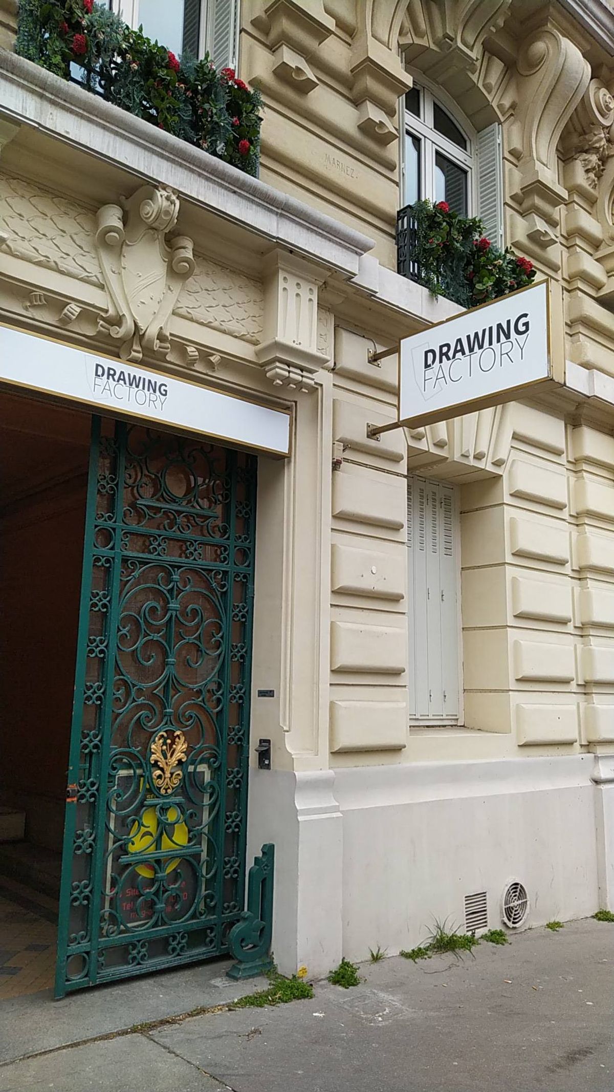 Entrée de la Drawing Factory I en 2021.