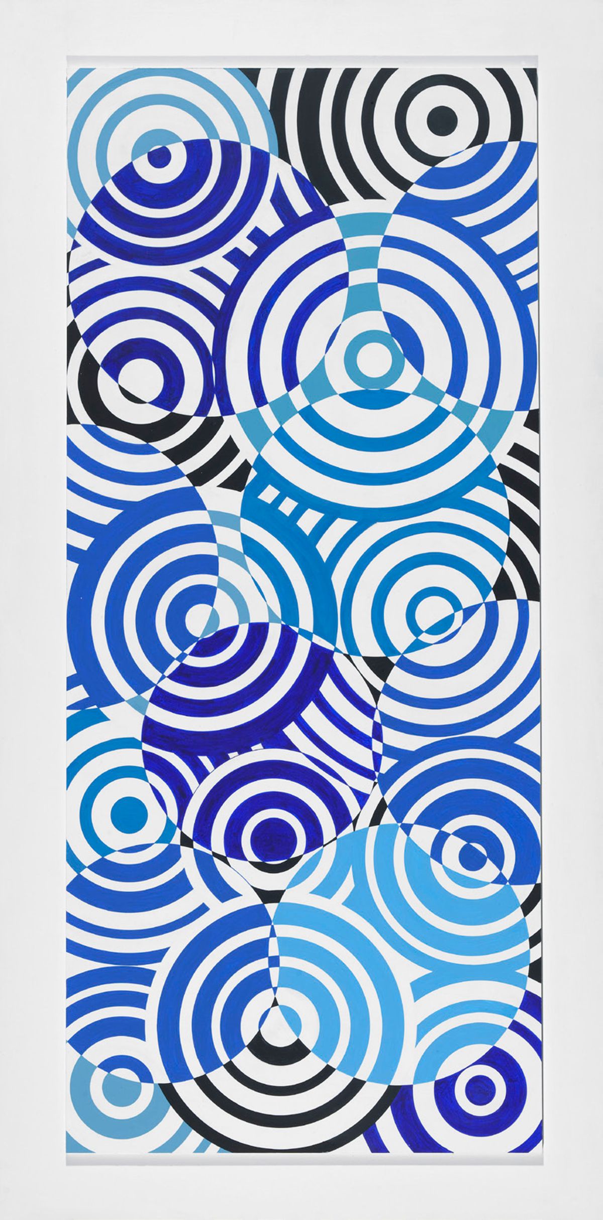 Antonio Asis, Interférences concentriques bleues et  blanches, 1961, peinture acrylique sur bois, musée  national d’Art moderne, Centre Pompidou, Paris. © Musée national d’Art moderne, Centre Pompidou