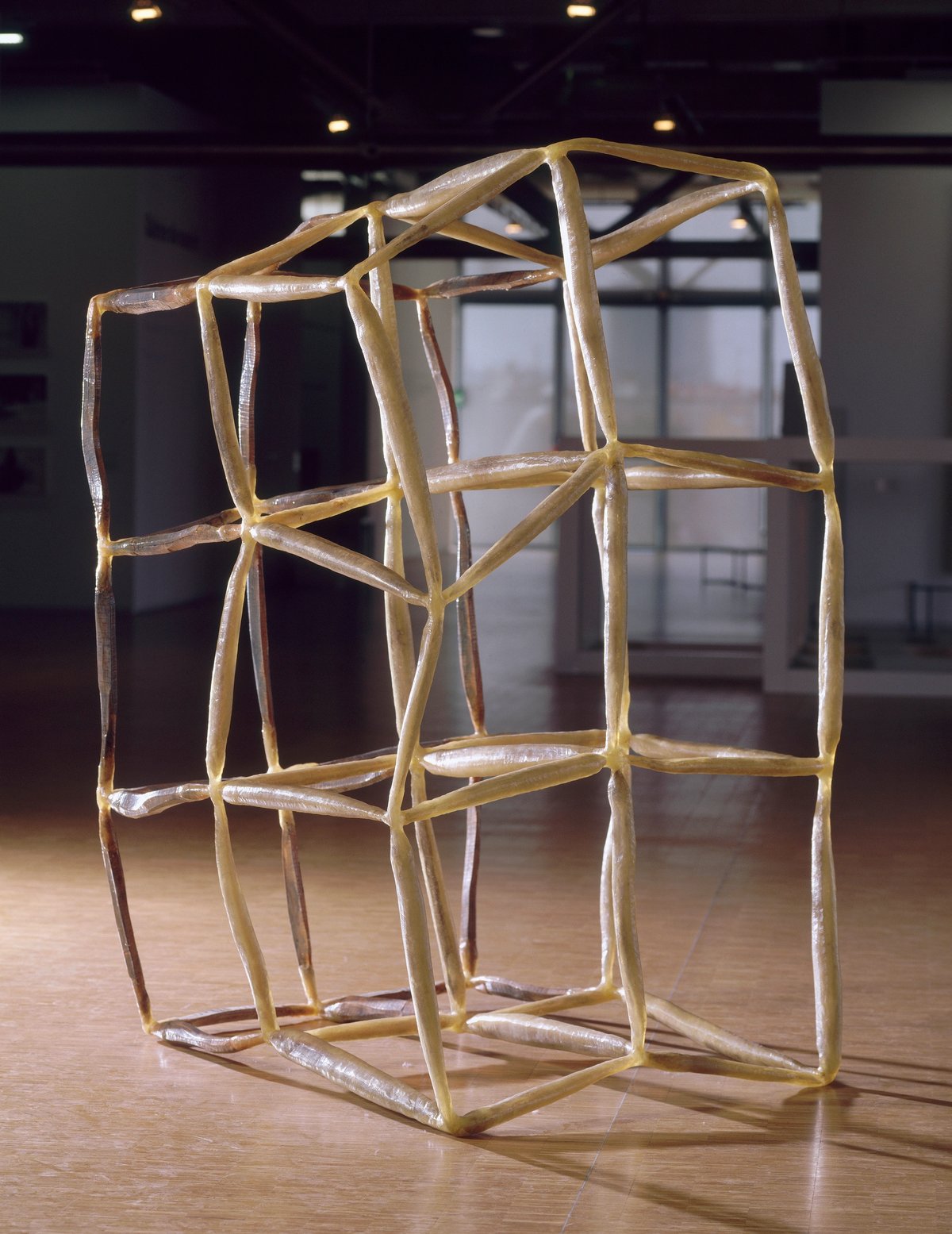 Toni Grand, Sans titre, 1988, poissons, bois et stratifié polyester, Paris, Centre Pompidou – Musée national d’Art moderne. © Centre Pompidou, MNAM-CCI, Dist. RMN-Grand Palais/Philippe Migeat